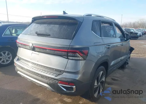 2025 Volkswagen Taos 1.5T Se из США, поврежденный, VIN 3VVVC7B21SM039637